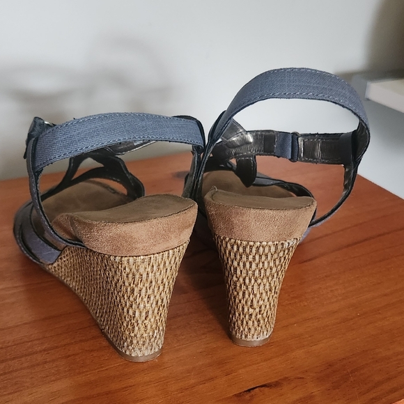 Naturalizer Wedge Sandal, Blue, GUC, Size 11 - Picture 4 of 4